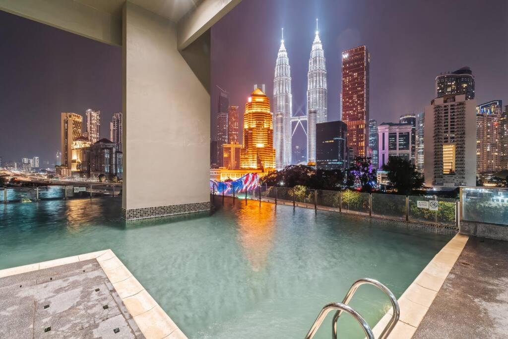 Legasi Kgbharu Klcc View Ps4 Next To Klcc & Train Pangsapuri *